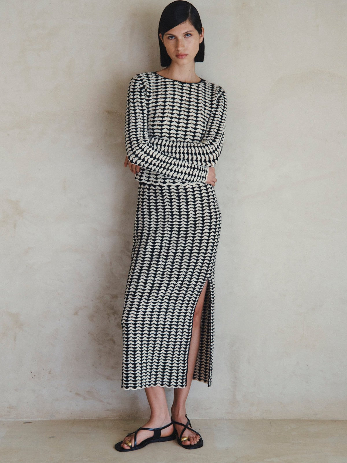 Totora Top | Black Totora Top | Black - Fashionkind