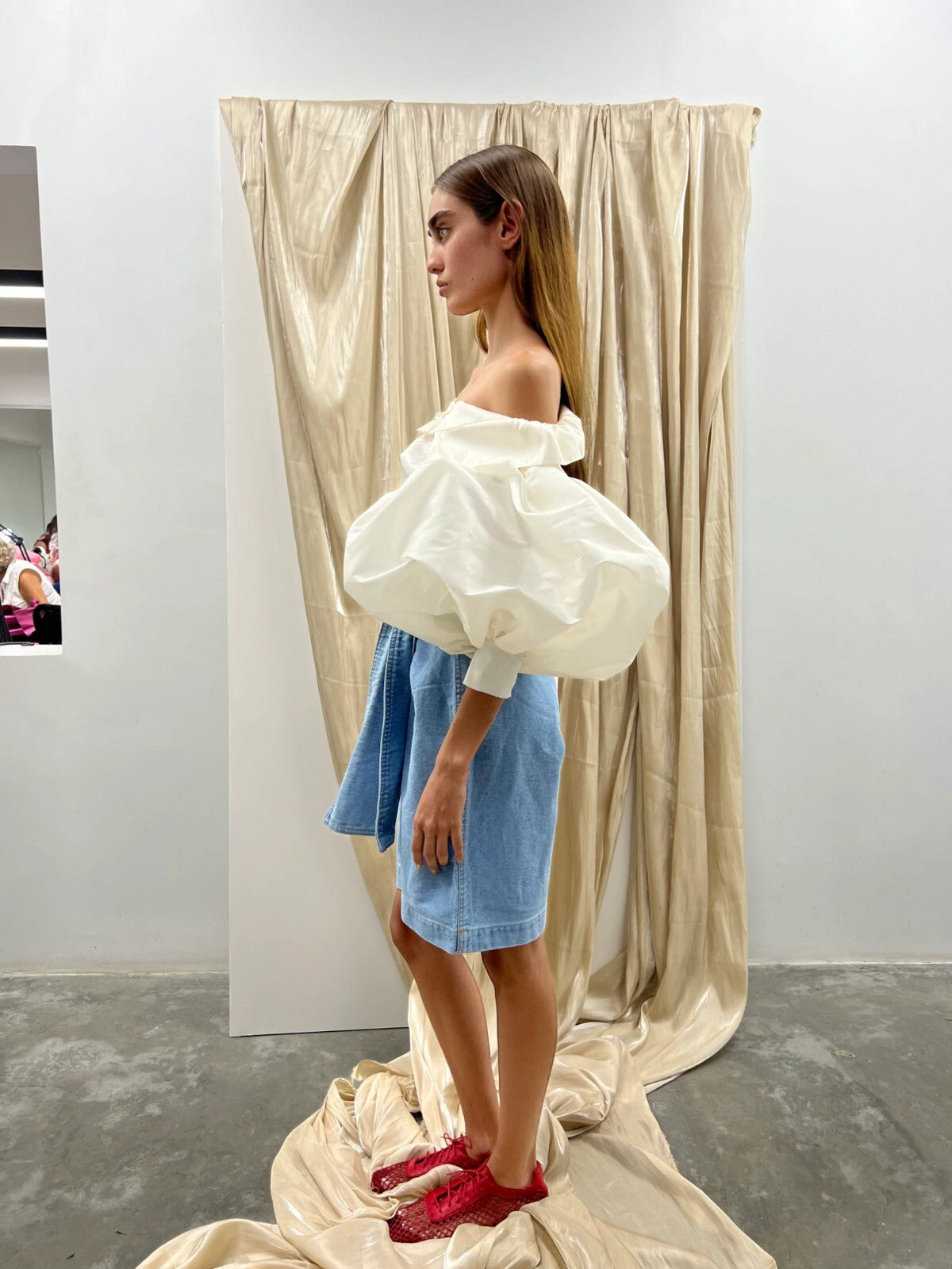 Agua Blouse Off-Shoulders Agua Blouse Off-Shoulders