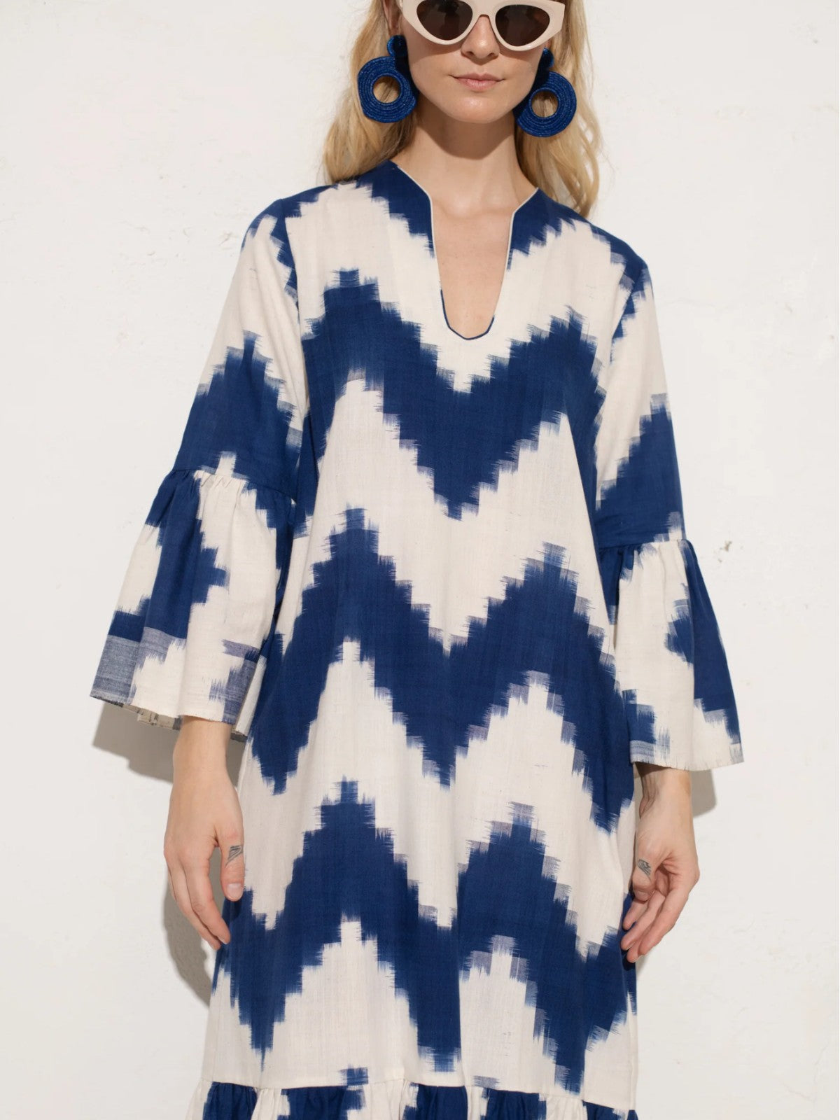 De Castro | Viento Dress | Zig Zag Royal Blue | Fashionkind De Castro | Viento Dress | Zig Zag Royal Blue | Fashionkind