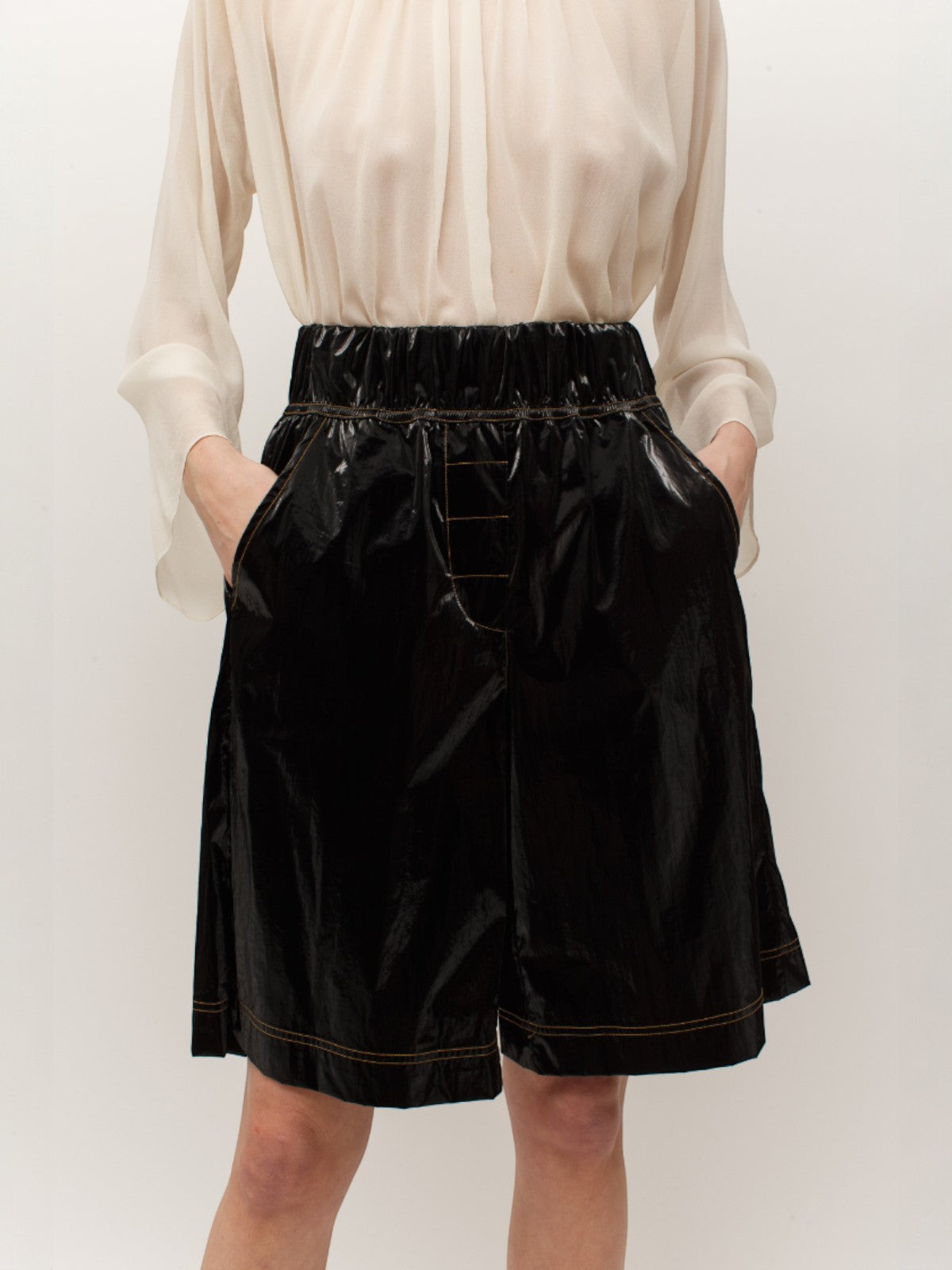 Racquel Shorts | Black