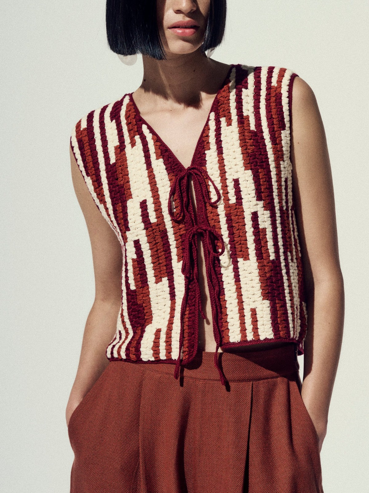 Anadara Crochet Vest | Brown/Ivory Anadara Crochet Vest | Brown/Ivory - Fashionkind