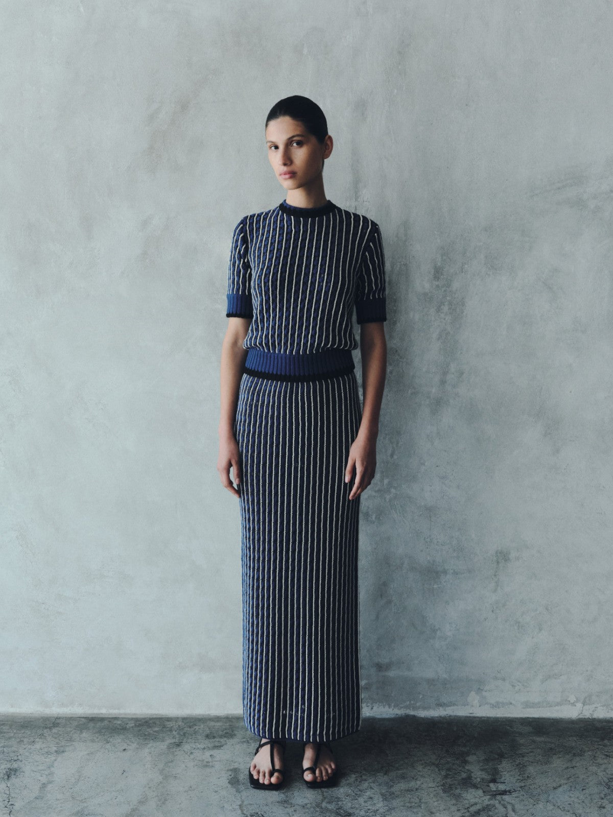 Apu Midi Skirt | Electric Blue/Black Apu Midi Skirt | Electric Blue/Black