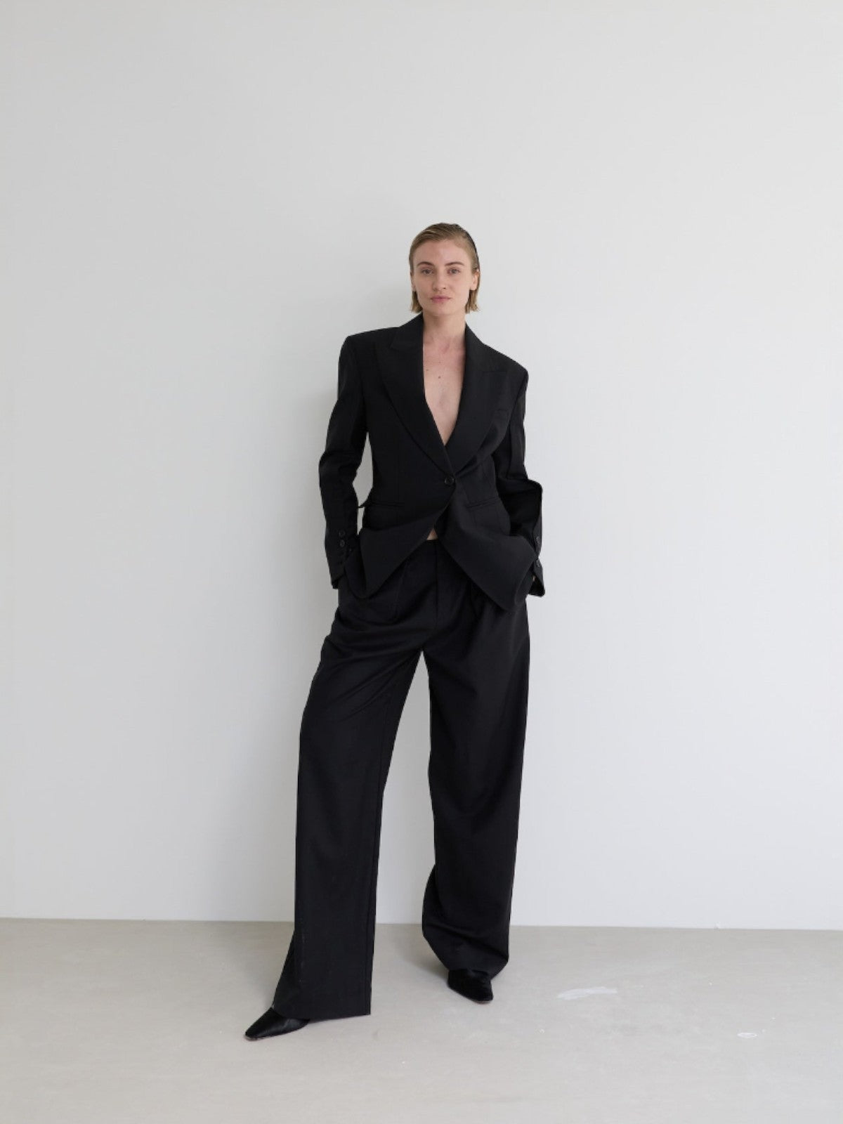 Arc Blazer | Black Arc Blazer | Black