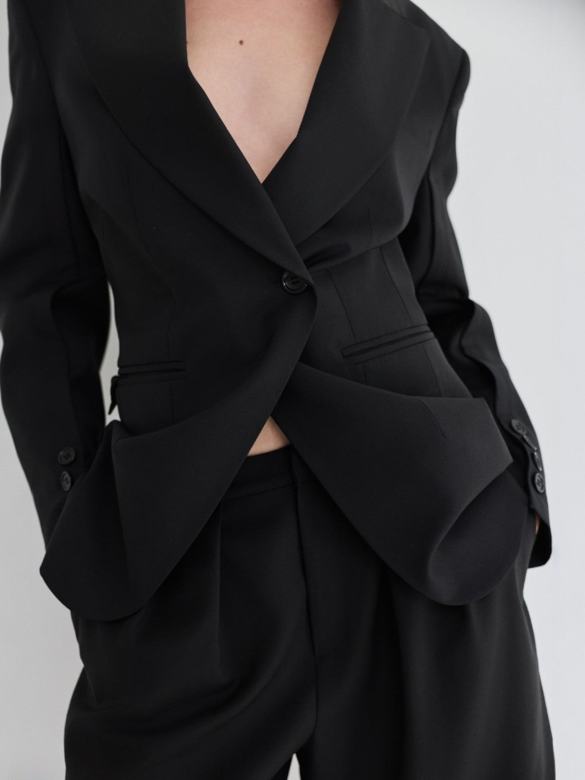 Arc Blazer | Black Arc Blazer | Black