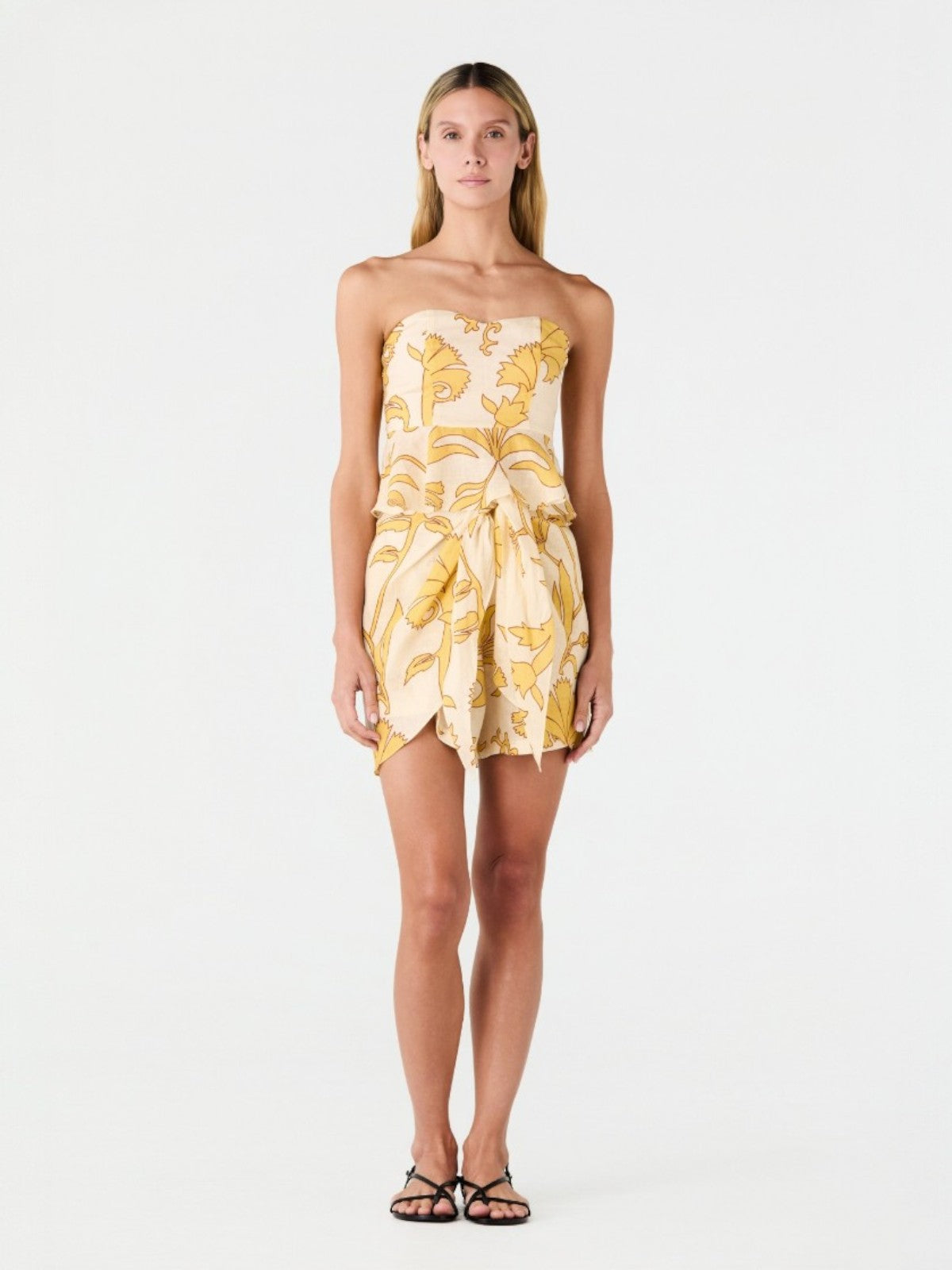 Bamboleiro Linen Short | Yellow Flowers Bamboleiro Linen Short | Yellow Flowers - Fashionkind
