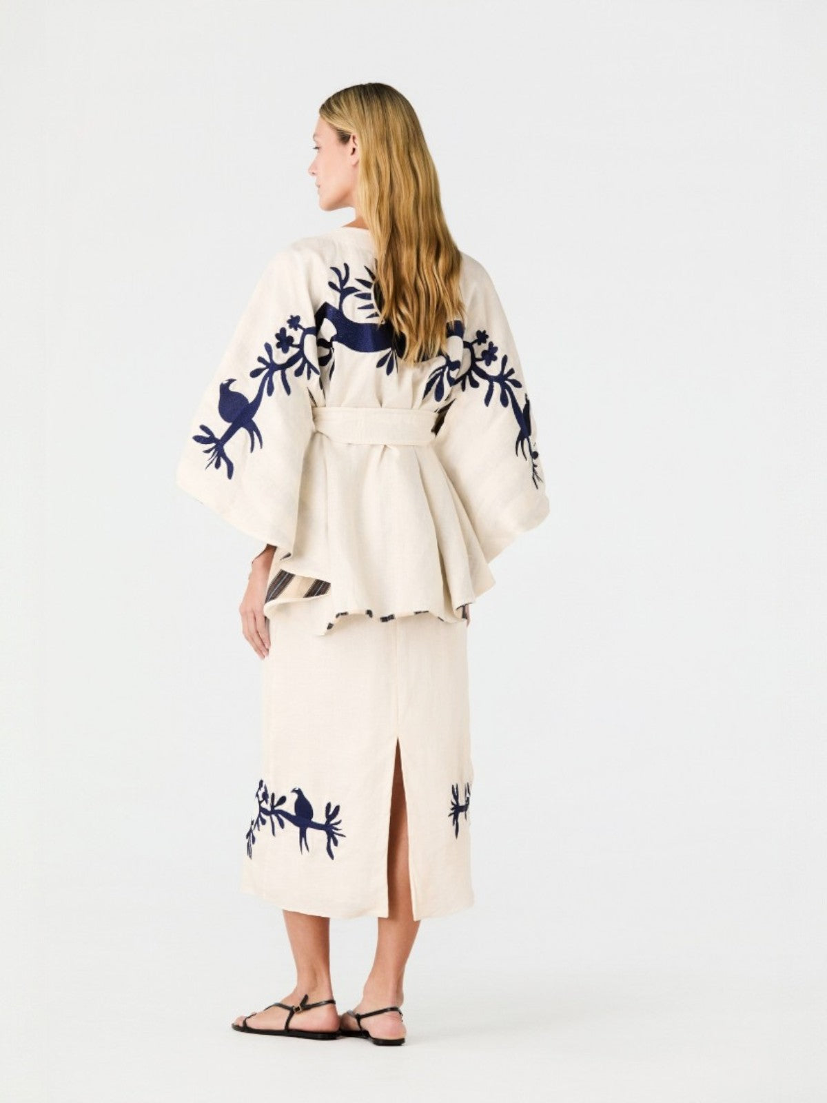 Cavalo Embroidered Linen Poncho | Ivory and Navy Cavalo Embroidered Linen Poncho | Ivory and Navy - Fashionkind
