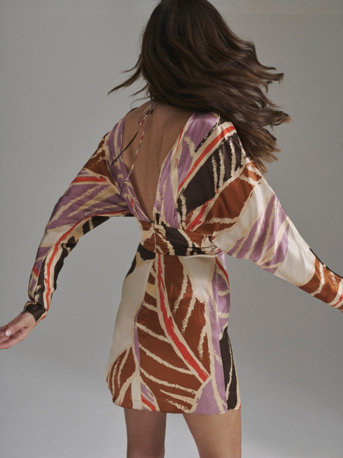 Grecia Satin Silk Mini Dress | Lilac Platanera Leaves Grecia Satin Silk Mini Dress | Lilac Platanera Leaves - Fashionkind