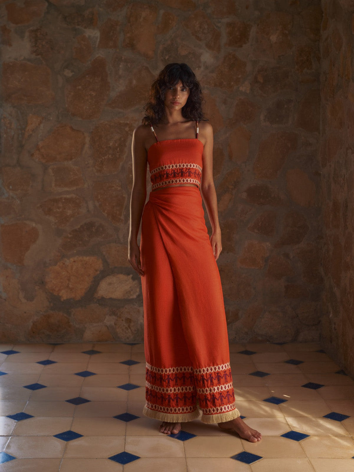 Guainia Linen Top | Red Embroidered Guainia Linen Top | Red Embroidered - Fashionkind