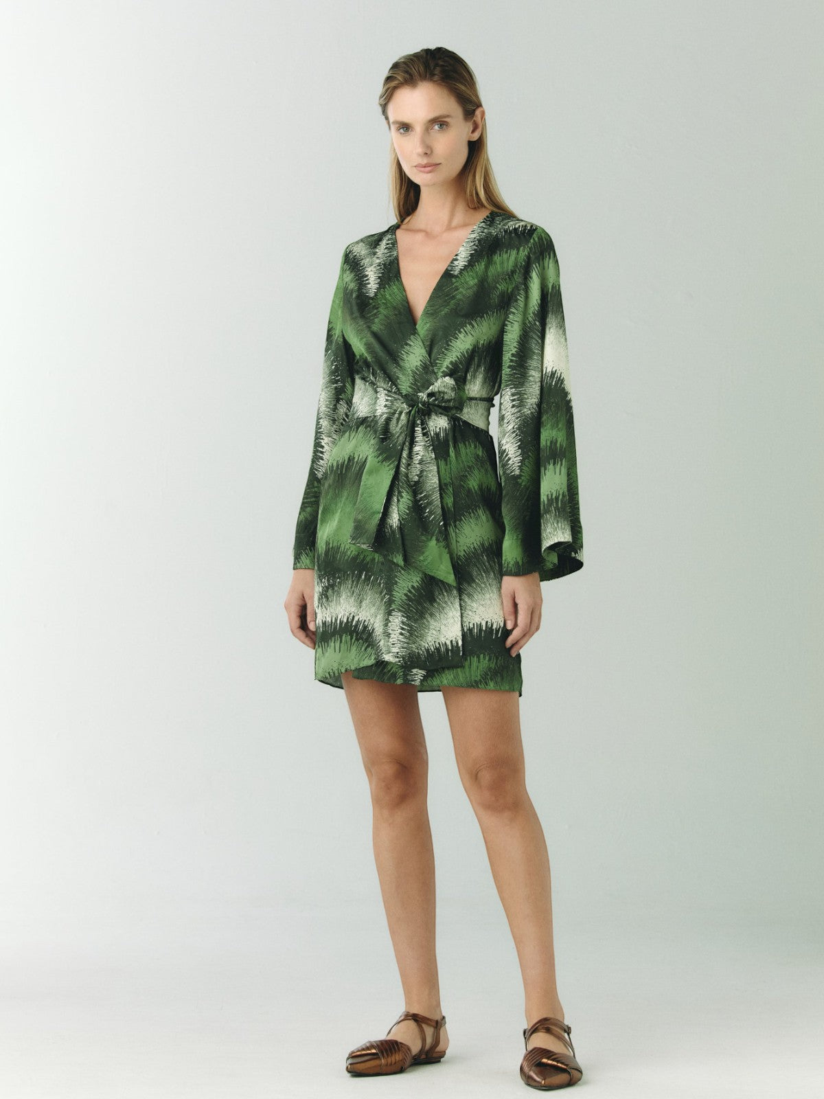 Joaquina Silk Jacquard Mini Kaftan | Green Brushed Joaquina Silk Jacquard Mini Kaftan | Green Brushed - Fashionkind