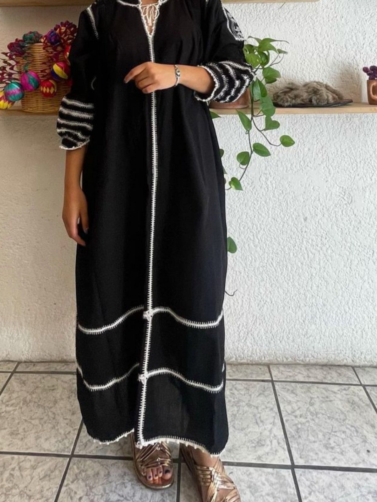 Amorcita Mexican Dress | Black/Ivory