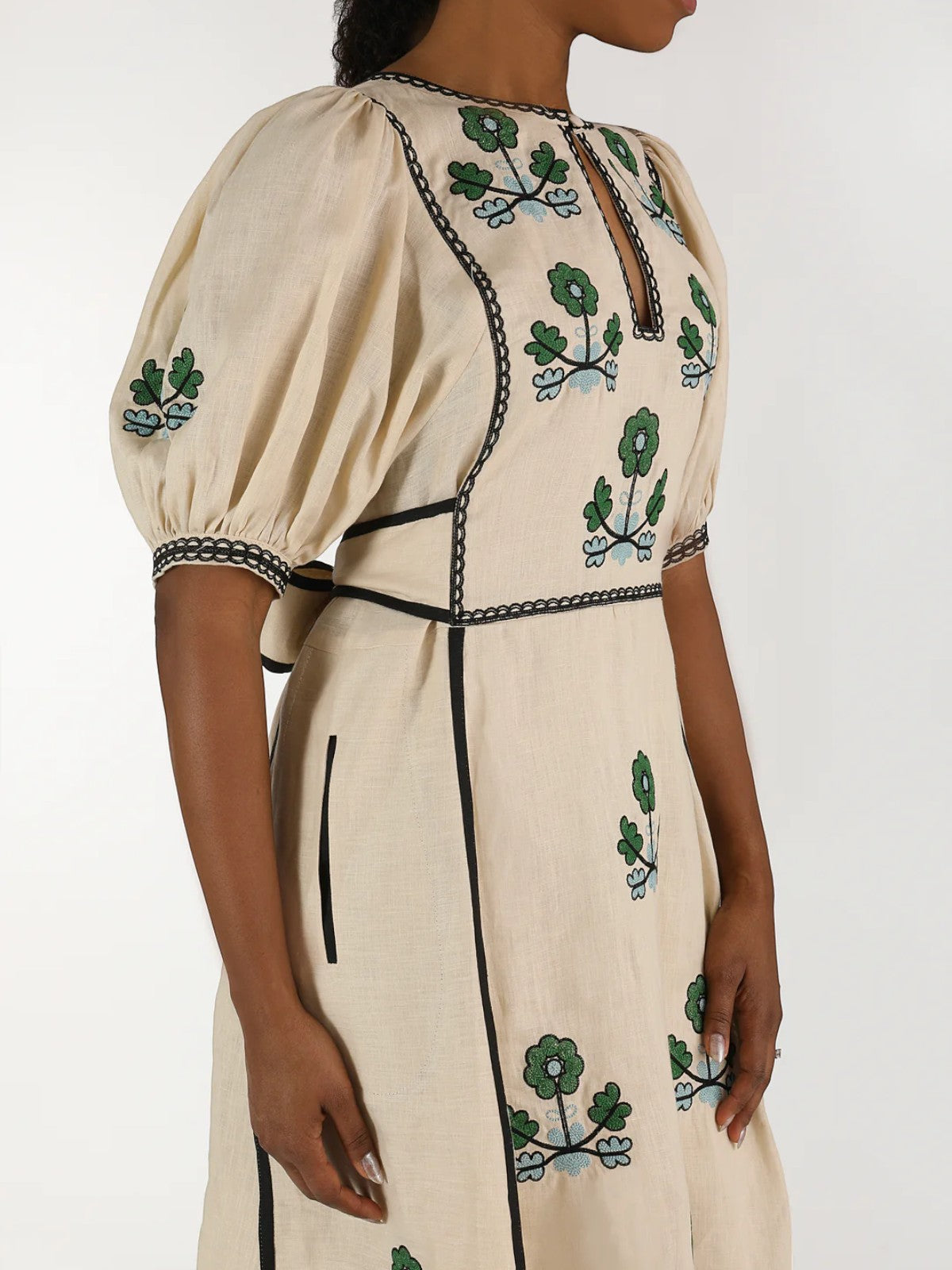 Larkin Lane | Lillie Ukrainian Embroidered Dress | Ivory/Green | Fashionkind L Larkin Lane | Lillie Ukrainian Embroidered Dress | Ivory/Green | Fashionkind L