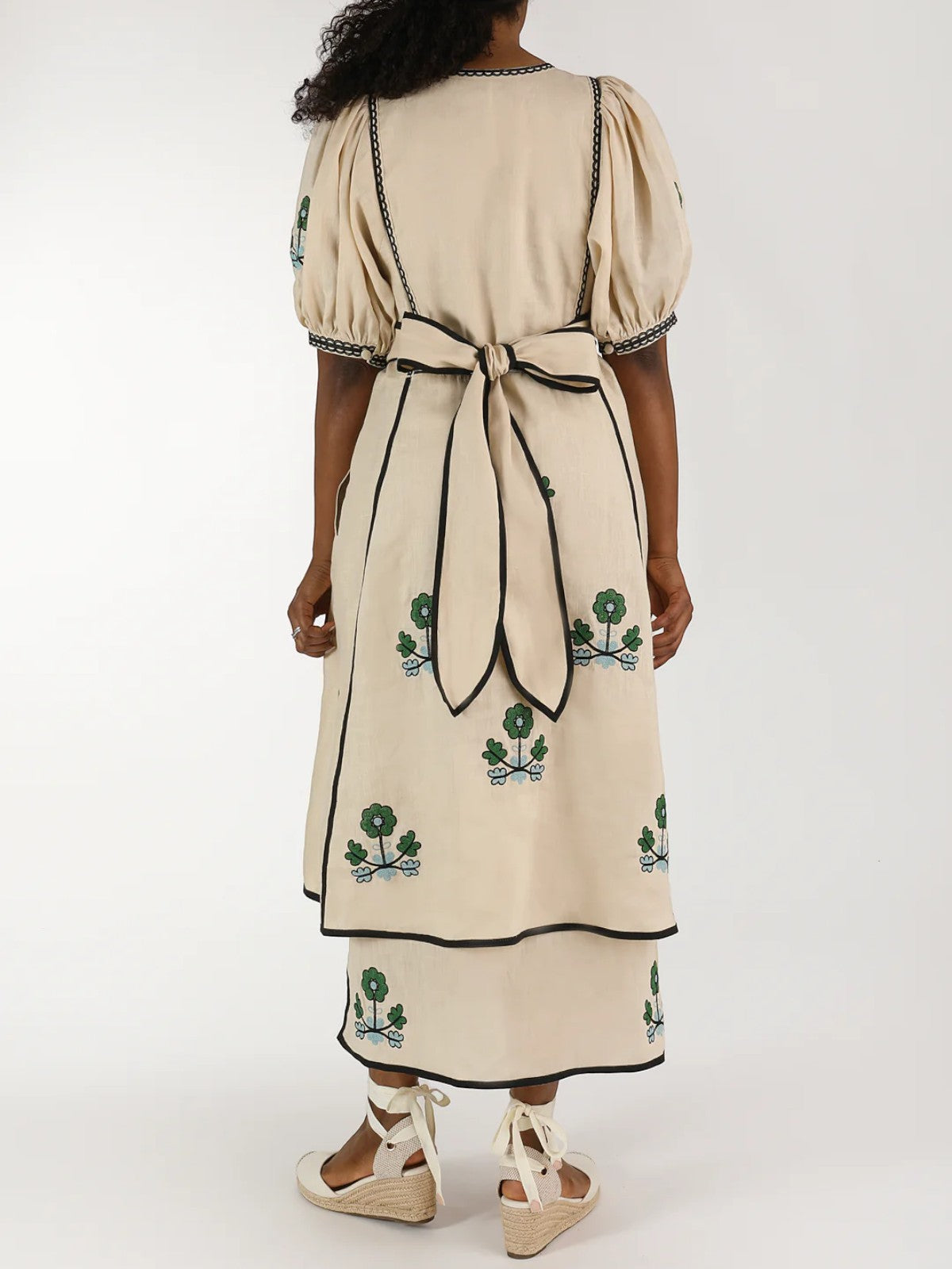 Larkin Lane | Lillie Ukrainian Embroidered Dress | Ivory/Green | Fashionkind Larkin Lane | Lillie Ukrainian Embroidered Dress | Ivory/Green | Fashionkind