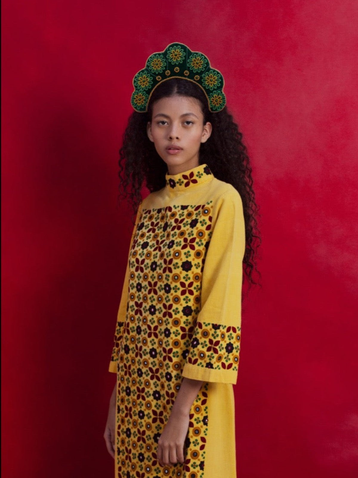 Cloud Shaped Sibundoy Beaded Floral Headpiece | Green