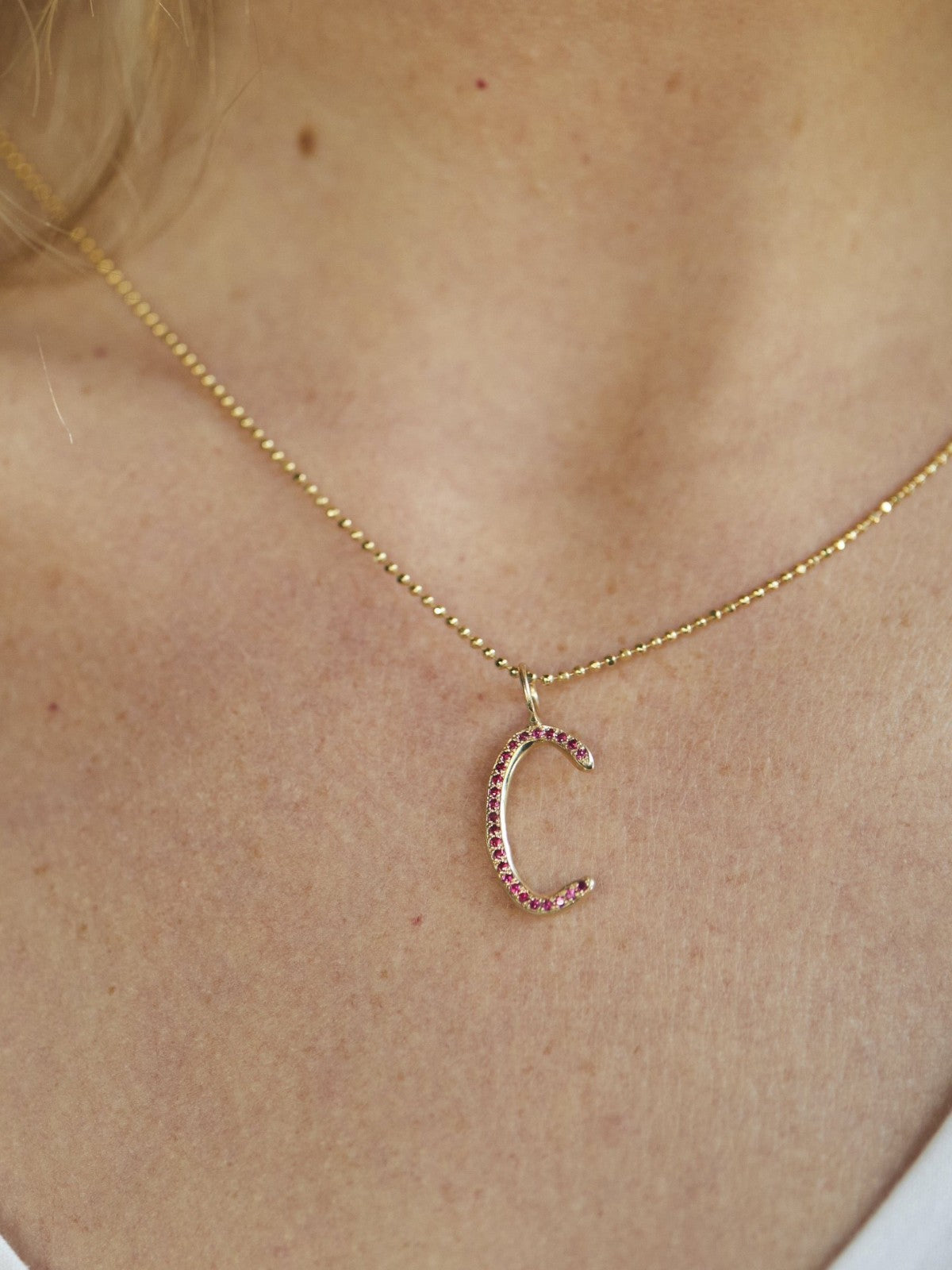 Ruby Pavé Raw Letter | Gold Ruby Pavé Raw Letter | Gold