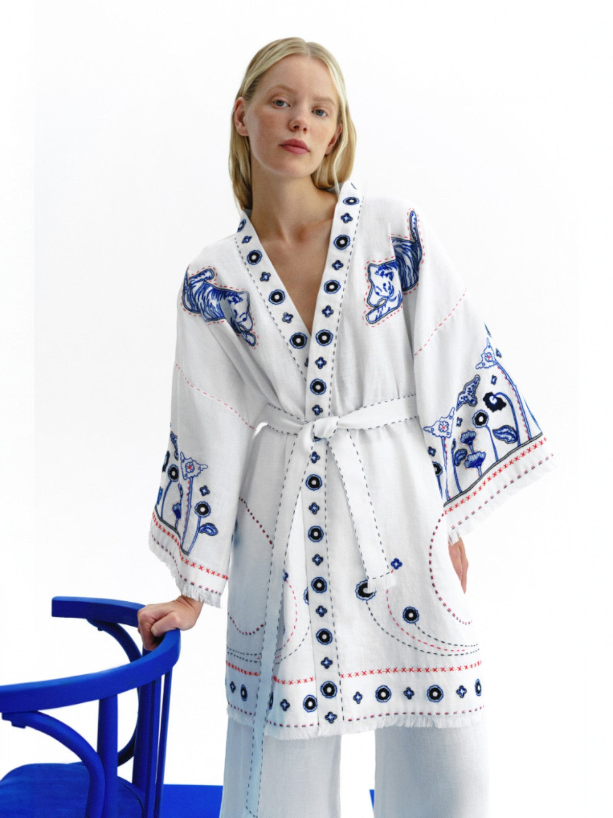 Eames Kimono | White