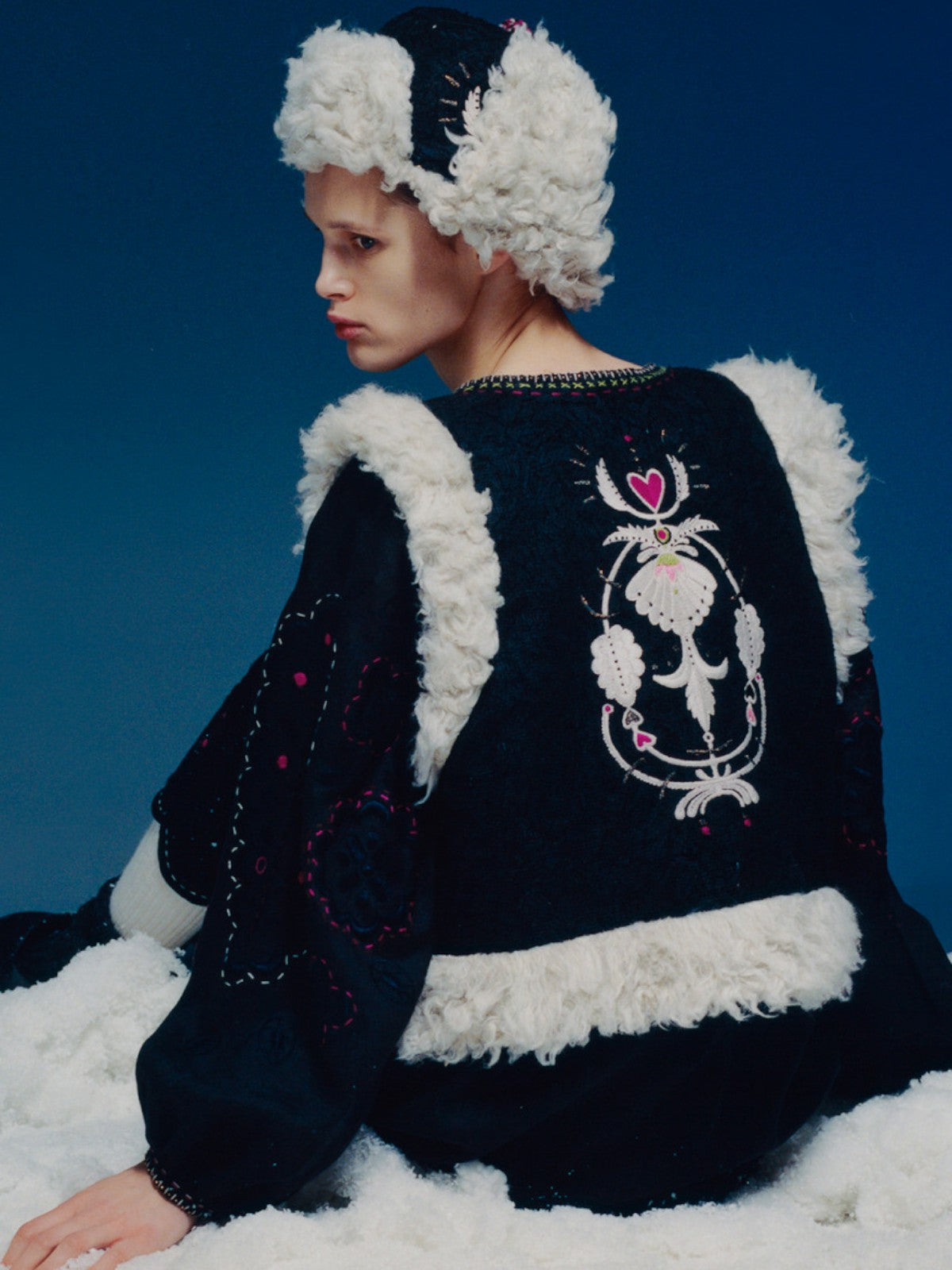 Snowfall Keptar Vest | Black Snowfall Keptar Vest | Black