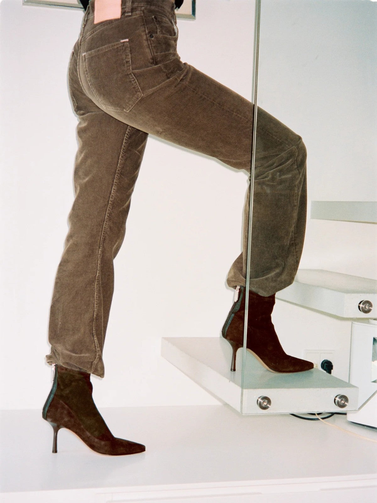 Looping Ankle Boots | Brown Suede