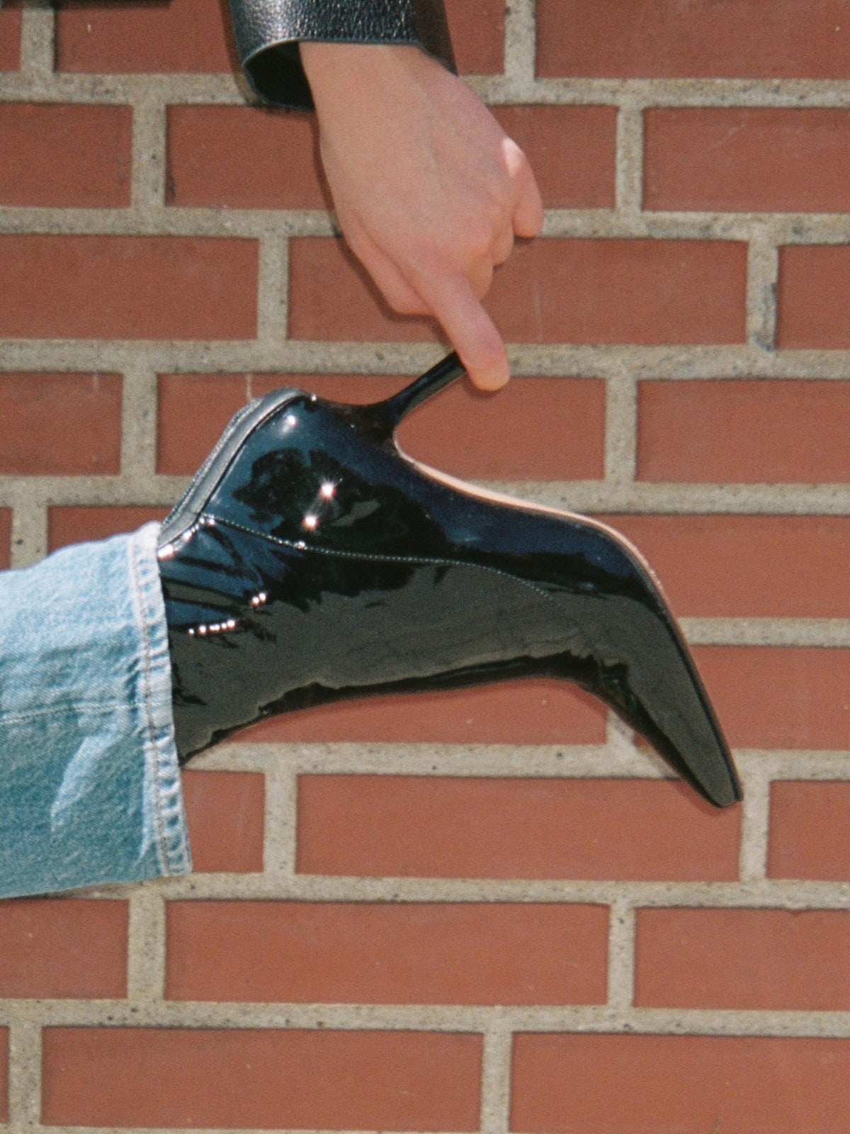 Looping Ankle Boots | Patent Black