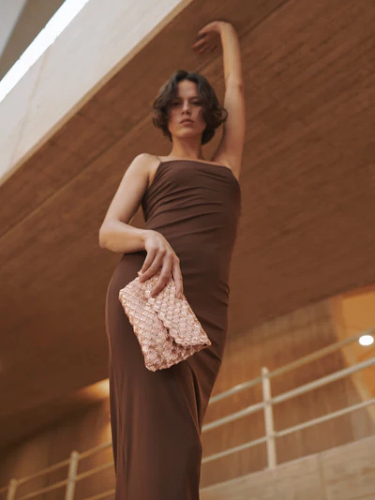 what colour bag goes with rose gold dress What Bag Would Go with A Rose Gold Dress