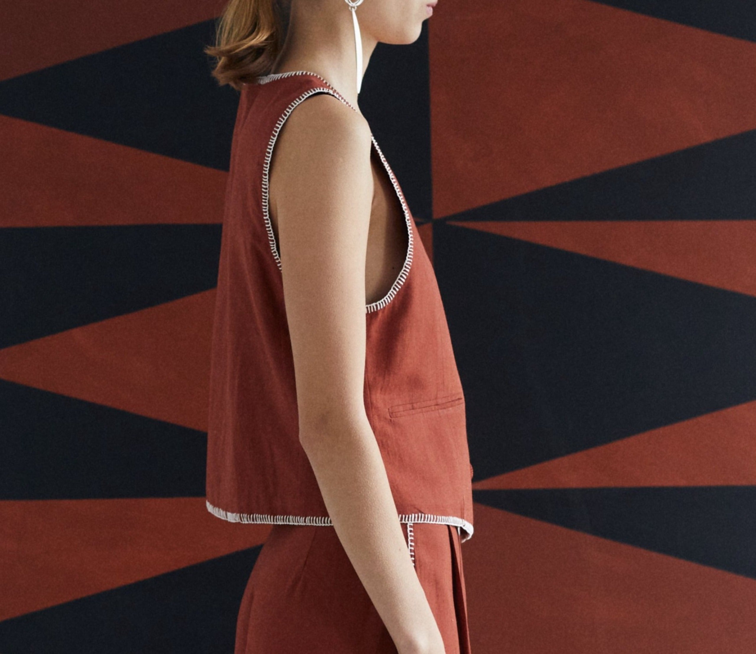 Amuleto Vest | Brown Amuleto Vest | Brown - Fashionkind