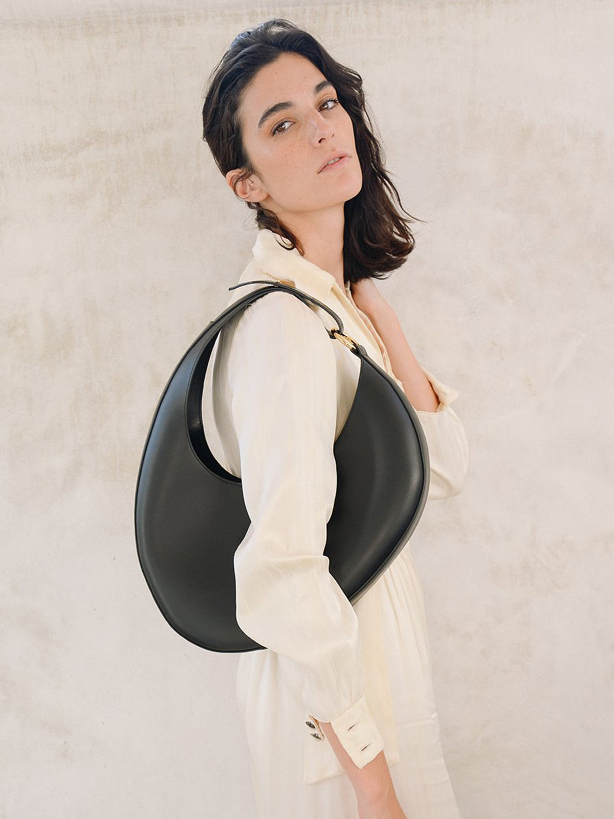 Ostra Handbag | Black Ostra Handbag | Black - Fashionkind