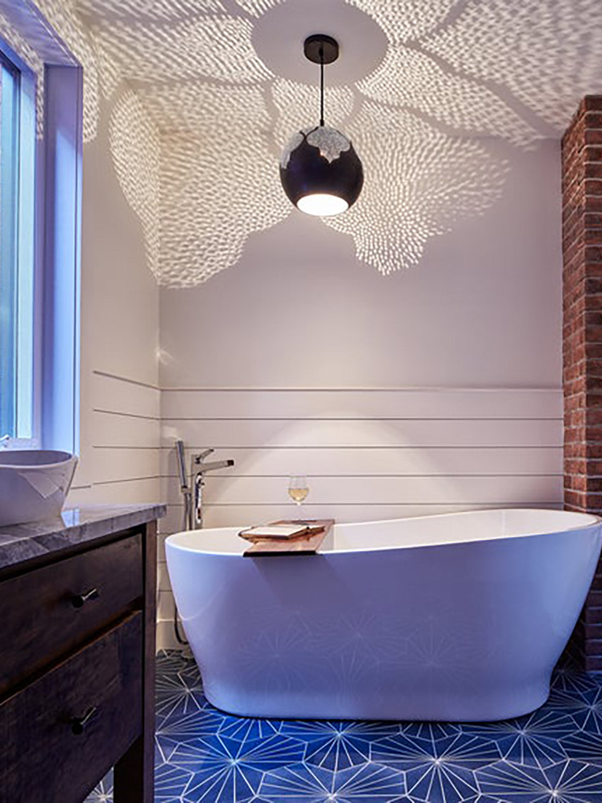 Najma Trellis Globe Pendant Light