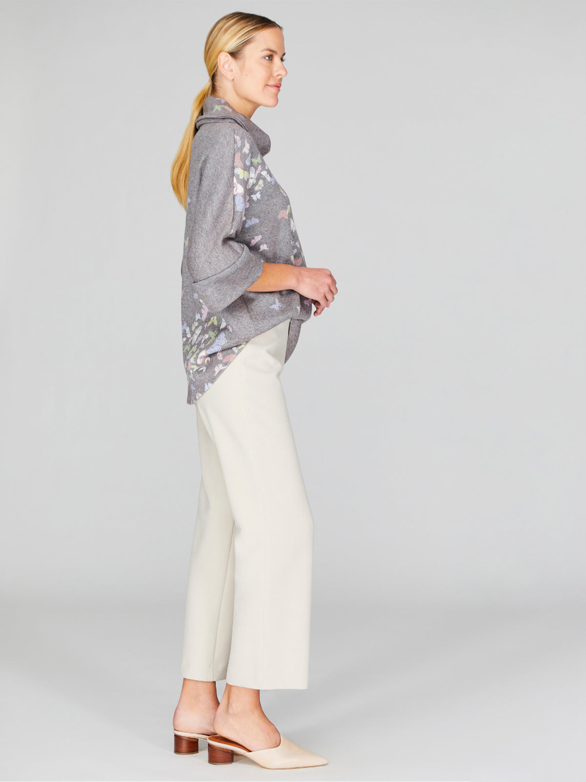 Flutter Print Sweater Knit Poncho Flutter Print Sweater Knit Poncho