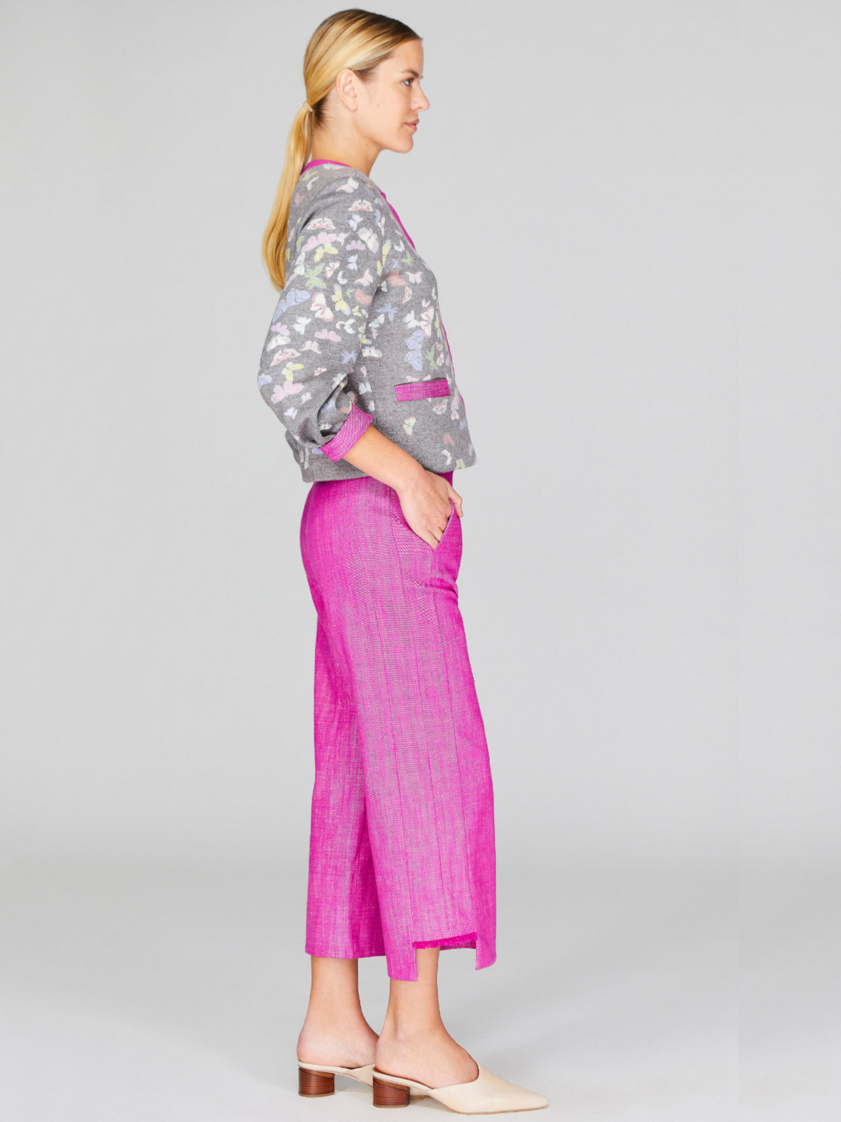 Flutter Print Sweater Knit Short Boxy Jacket Flutter Print Sweater Knit Short Boxy Jacket