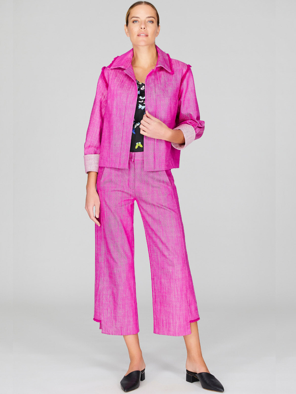 Fringed Denim Short Collared Boxy Jacket Fringed Denim Short Collared Boxy Jacket