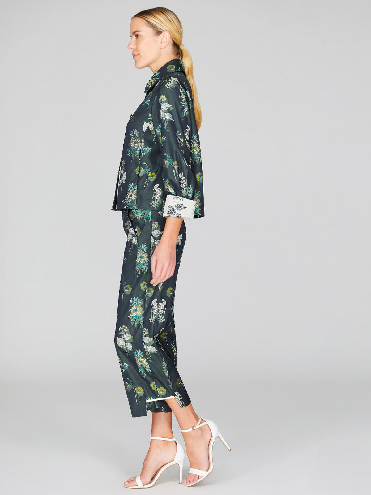 Watercolor Botanic Short Collared Boxy Jacket | Green Combo Watercolor Botanic Short Collared Boxy Jacket | Green Combo