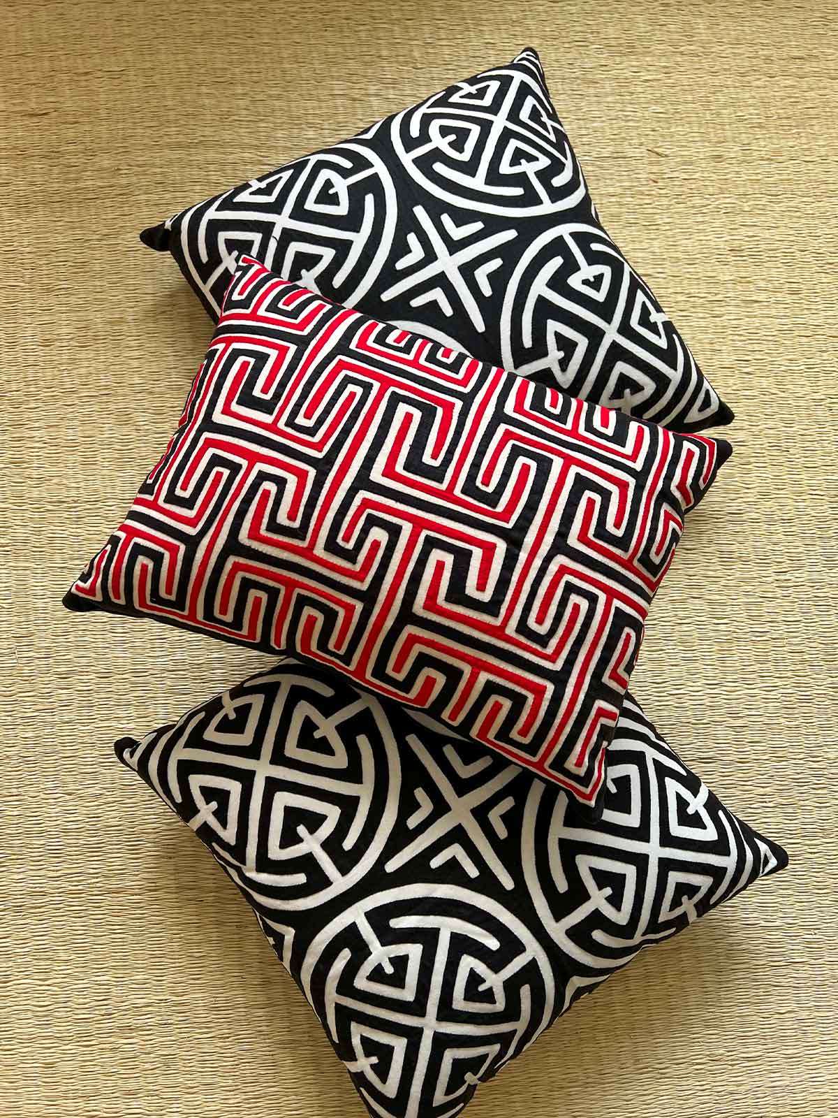 Kuna Cushion | Black/Ivory/Ruby Kuna Cushion | Black/Ivory/Ruby