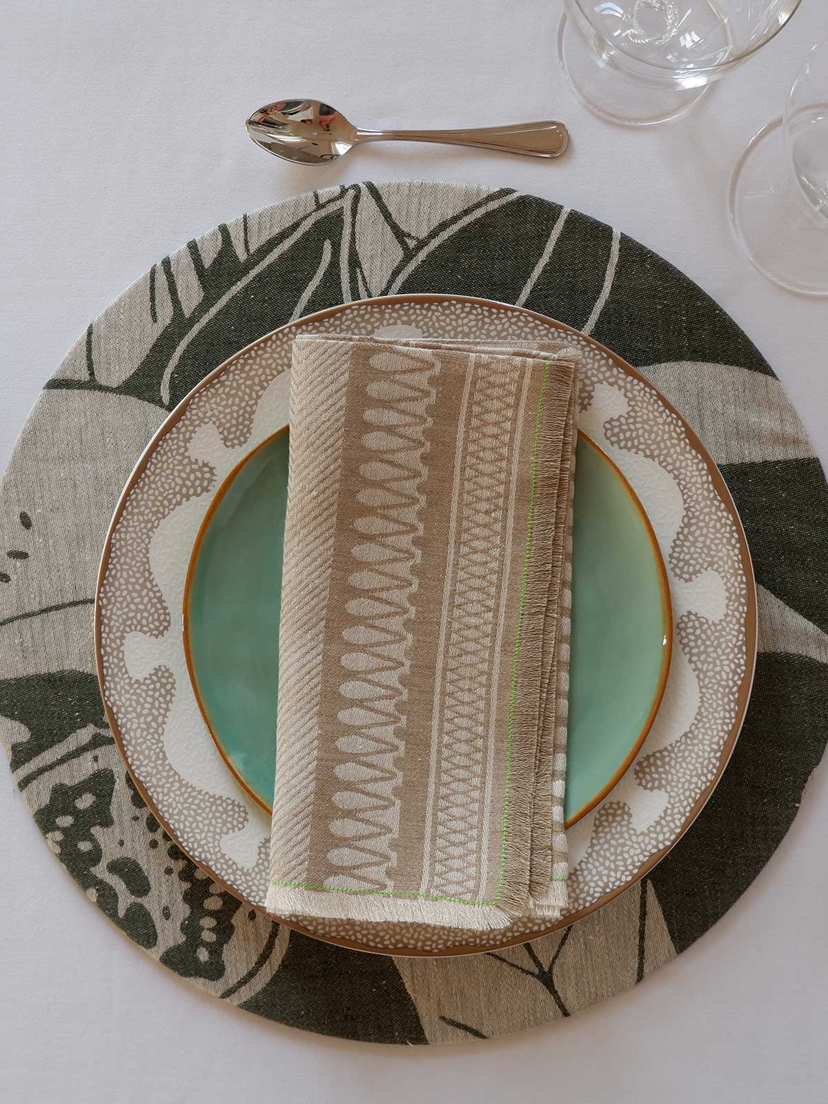 Linen Damask Cesta Set of 2 Linen Napkins | Beige Linen Damask Cesta Set of 2 Linen Napkins | Beige