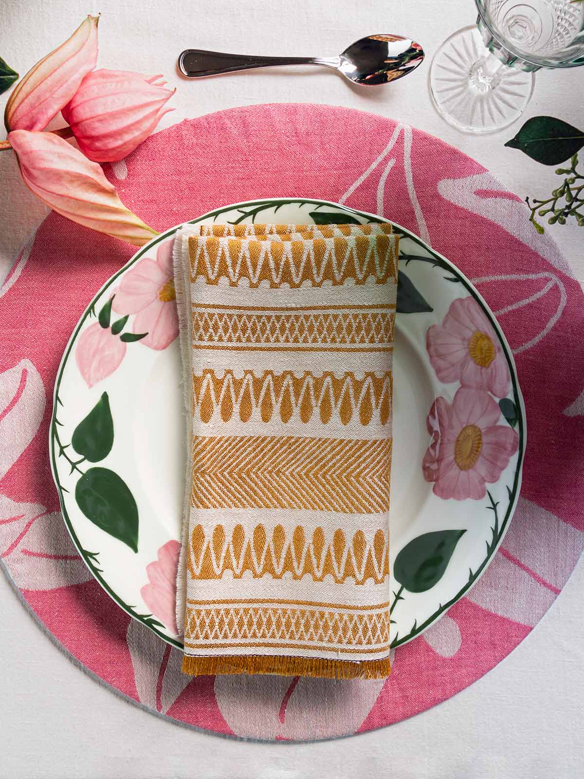 Linen Damask Cesta Set of 2 Linen Napkins | Giallo Rame Linen Damask Cesta Set of 2 Linen Napkins | Giallo Rame