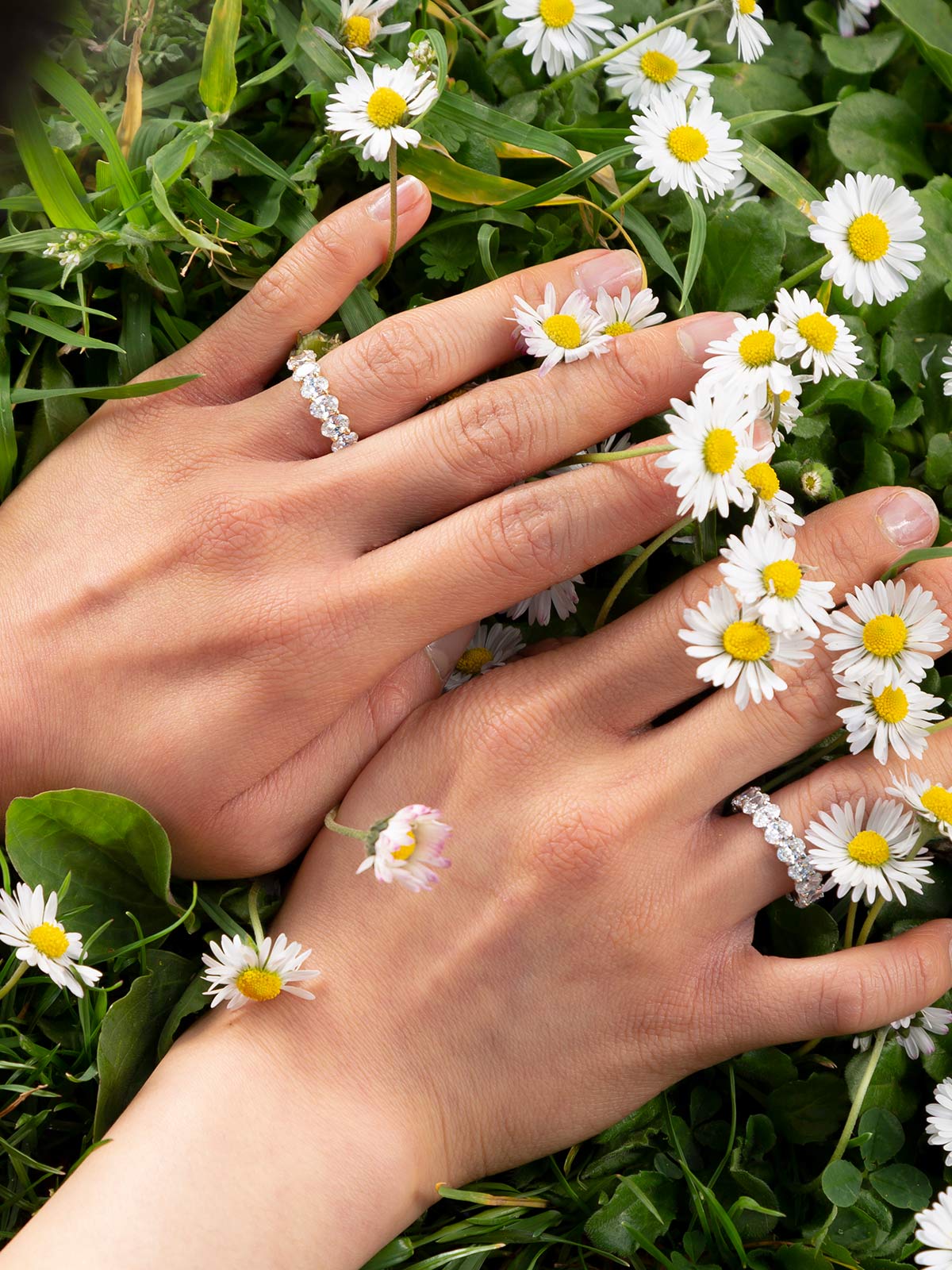 San Cesse Oval Eternity Ring