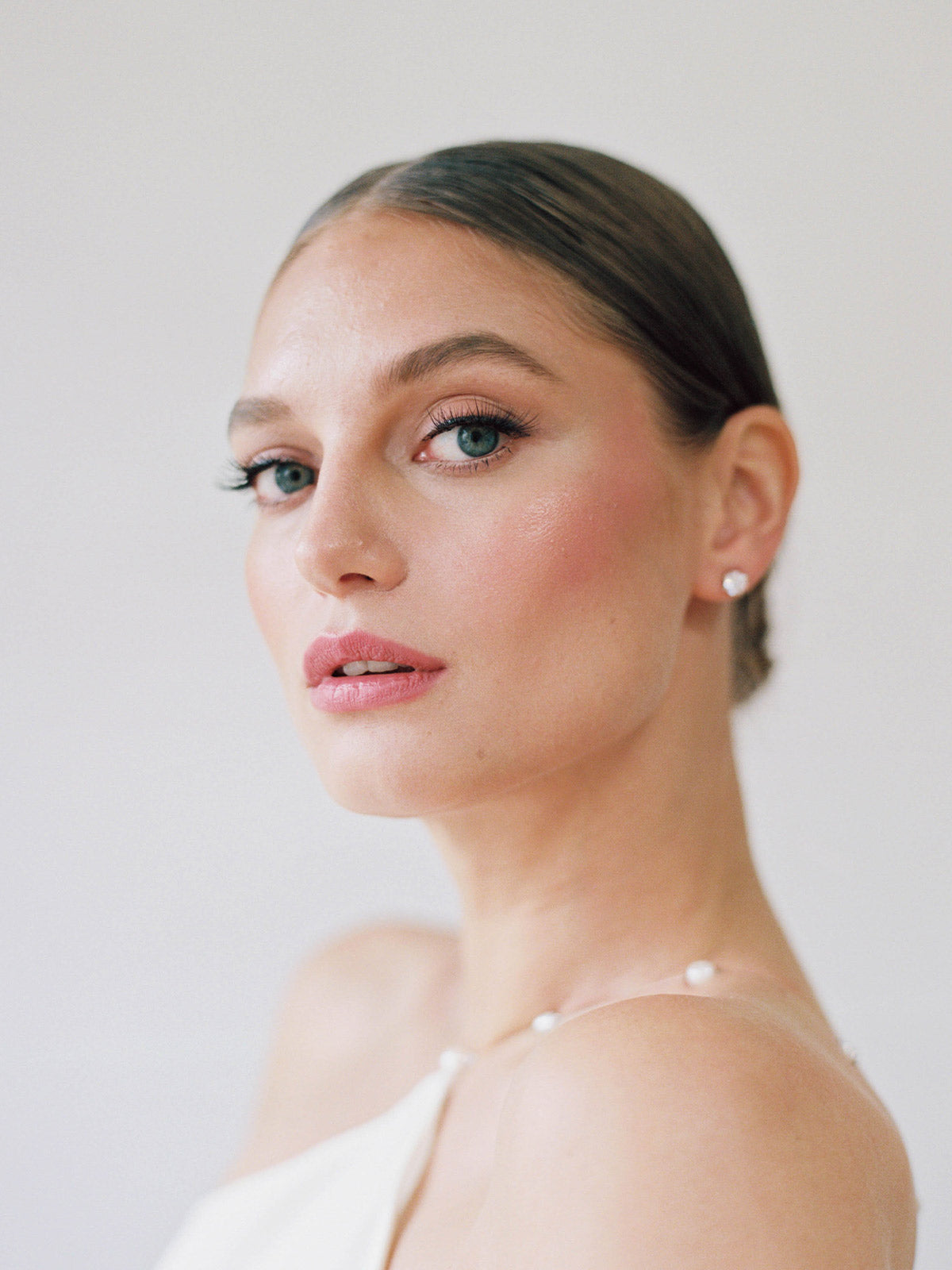 Ile Stud Earrings Ile Stud Earrings