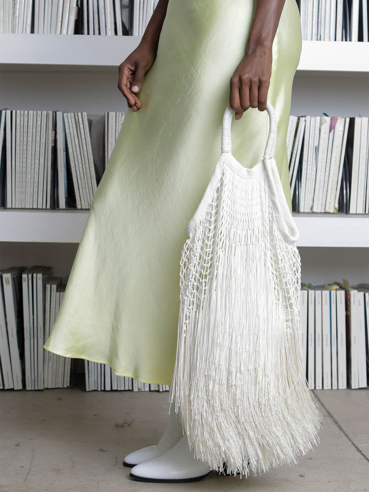 Large Fringe Tote | White Large Fringe Tote | White - Fashionkind